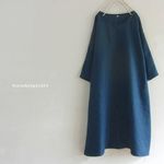 *blue series* 6。ネイビーリネン。 ドロップショルダーのワンピース。【М】