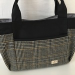 【送料無料】脇ポケット付トートバッグ☆特大☆前ポケット付き(チェック&黒帆布)