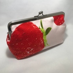 【sale】　がまぐちペンケースポーチ  ★  苺