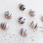 【ジャパンヴィンテージ グラス】【カボション】 ブラック＆ホワイト ストライプ 10mm/8mm 4個