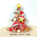 パグのXmasウッドツリー