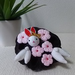 ちりめん  蓮の実細工  置き物