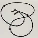 お洒落にオールブラック × シルバー【グラスコード／眼鏡チェーン】