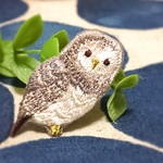 再販【ほんわか ふくろう】刺繍ブローチ