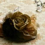たっぷりアーティフィシャルフラワー*ベージュの薔薇*バレッタ 