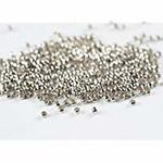【壊れにくい高品質タイプ】【小さめ約１ｍｍ】 つぶし玉（かしめ玉）100個セット（ちょっと多めの105個） プラチナカラー 長さｘ直径：約1x1mm DIYアクセサリーパーツ【クリスタル神戸】