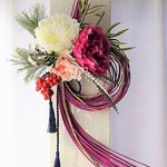 開運縁起のよいお正月飾り   ー華麗な ピンクと白牡丹ー