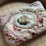 薔薇リボん刺繍ビーズピンクかわいいポーチ