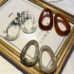 送料無料♡大ぶりピアス／オーバルピアス
