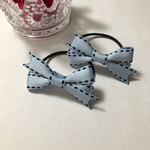 【受注制作品】子供用小さなリボンのヘアゴム(2個セット)ブルー紺ステッチ