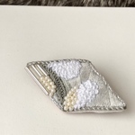 "snowscape" 大人の刺繍ブローチ