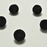 フロッキービーズ ラウンド ブラック 8mm 34個 ベルベット ベロア ハンドメイド アクセサリーパーツ ビーズクラブ [4582434329477]