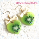 値下げ品！ハート型キウイとリボンのピアス