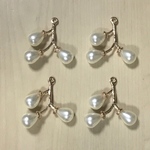 GOLD PEARL TREE BRANCH DESIGN CHARM