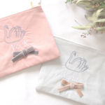 スワン刺繍とベルベットリボンのポーチ