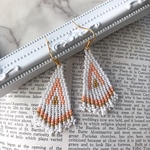 Pearlwhite×pinkフリンジピアス or イヤリング