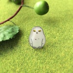 シロフクロウのピンバッジ