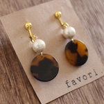 circle  tortoiseshell × cotton pearl 