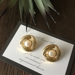 アンティークボタンピアス・イヤリング