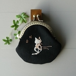 三毛猫の刺繍 がま口財布  コットンパール付き♪       