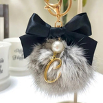 カラー多数！！ふわふわcute♡イニシャル入りファーチャーム！
