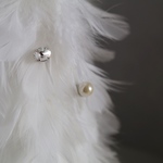 SWAROVSKIオパール形クリスタル マグネットピアス（ホールがなくても ピアスに見える）