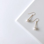 淡水真珠：pearl line pierce