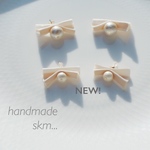 ストライプリボンとコットンパール (8mm)ピアス イヤリング