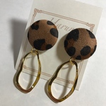 Harun♡ヒョウ柄くるみボタン風×ゴールドフープピアス♡イヤリング可