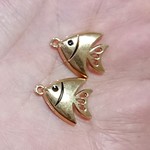 2個セット　ブラス　かわいいお魚　ペンダントビーズ　14x17x2mm