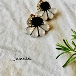✳︎再販✳︎ feminine  black bijoux earrings & pierce / 大ぶり