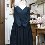 ラップ調のワンピース（黒）