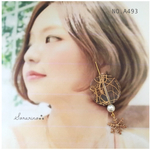 No.A493 ❄︎雪の結晶❄︎ ゴールドストーン ピアス / イヤリング