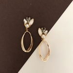 ビジューと4連ゴールドリングのピアス イヤリング