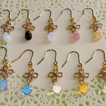【再販】ループクロスとドロップのプチピアス☆