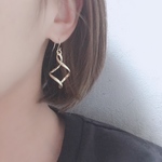 変形ゴールドピアス＊