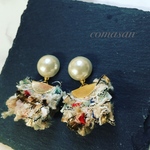 パールカボション  リボンタッセル  イヤリング／チタンピアス