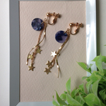 【送料無料】紺のサークルと流れ星のイヤリング