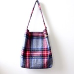 コットンシャギータータンチェックのワンショルダーバッグ（M)☆グレー×レッド