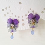 ＜訳あり＞2014 ちっちゃなビオラ押し花  dropピアス