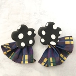 black flower party! ／ニッケルフリーピアス