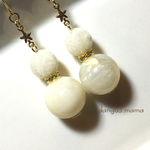 300円☆ダブルホワイト☆星パーツのピアス/イヤリング