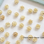 New！１８個★メタルパーツ　花芯パーツ　ゴールド系　カボション