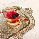 イチゴとチェリーのパンケーキキーホルダー