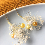ゴールドパールとかすみ草ピアス