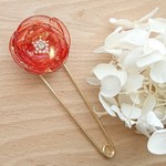 専用出品・レジンの赤い薔薇のストールピン