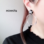 ✴︎再×3販売✴︎ヴィンテージ風スクエアとツイストシルバーフープの大ぶりピアス