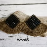 再販♥️ mode刺繍フリンジピアス#ブラウン