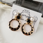 ビジュー×ドットチャームピアス・イヤリング