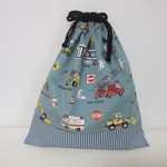 お着替え袋《働く車》